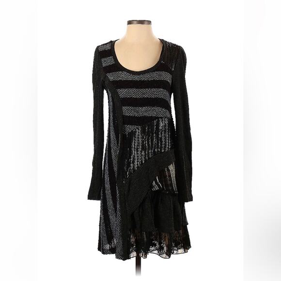 Lanvie knit and lace sweater dress, size small - Picture 1 of 9